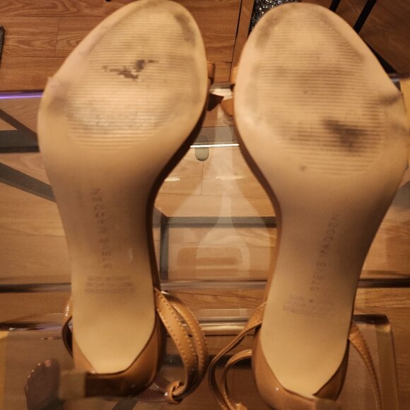 Steve Madden Bow Tie Patent Leather Kitten Heel Strappy Sandal - Picture 3 of 5